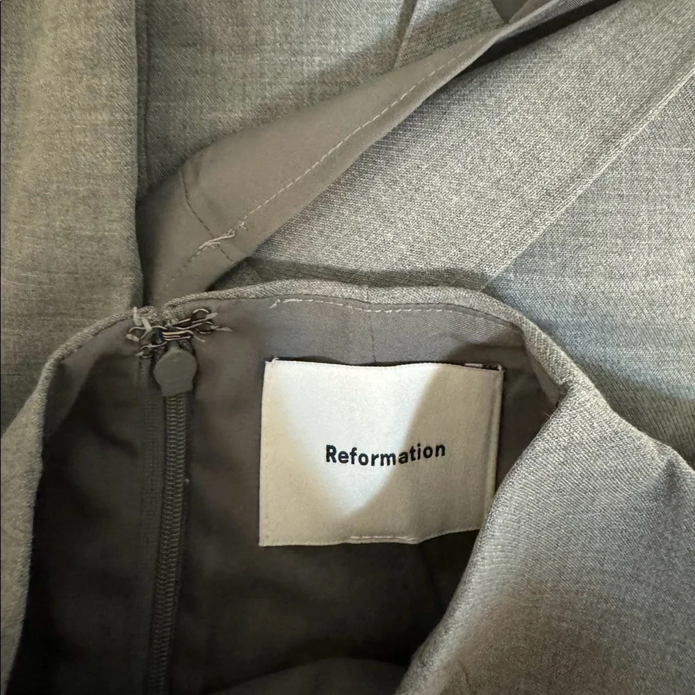 Reformation Vivienne Dress Charcoal - Picture 7 of 7